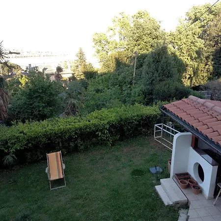Azzurro Apartment *